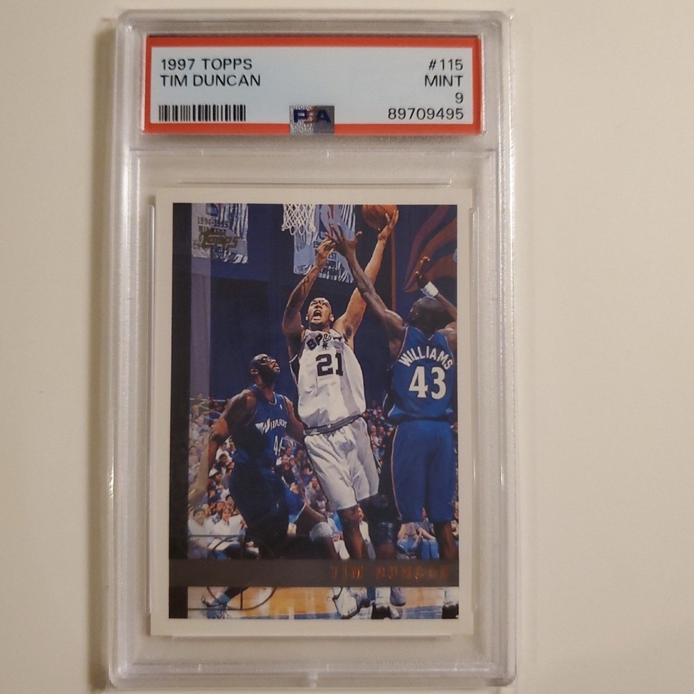1997 TOPPS TIM DUNCAN ROOKIE CARD !